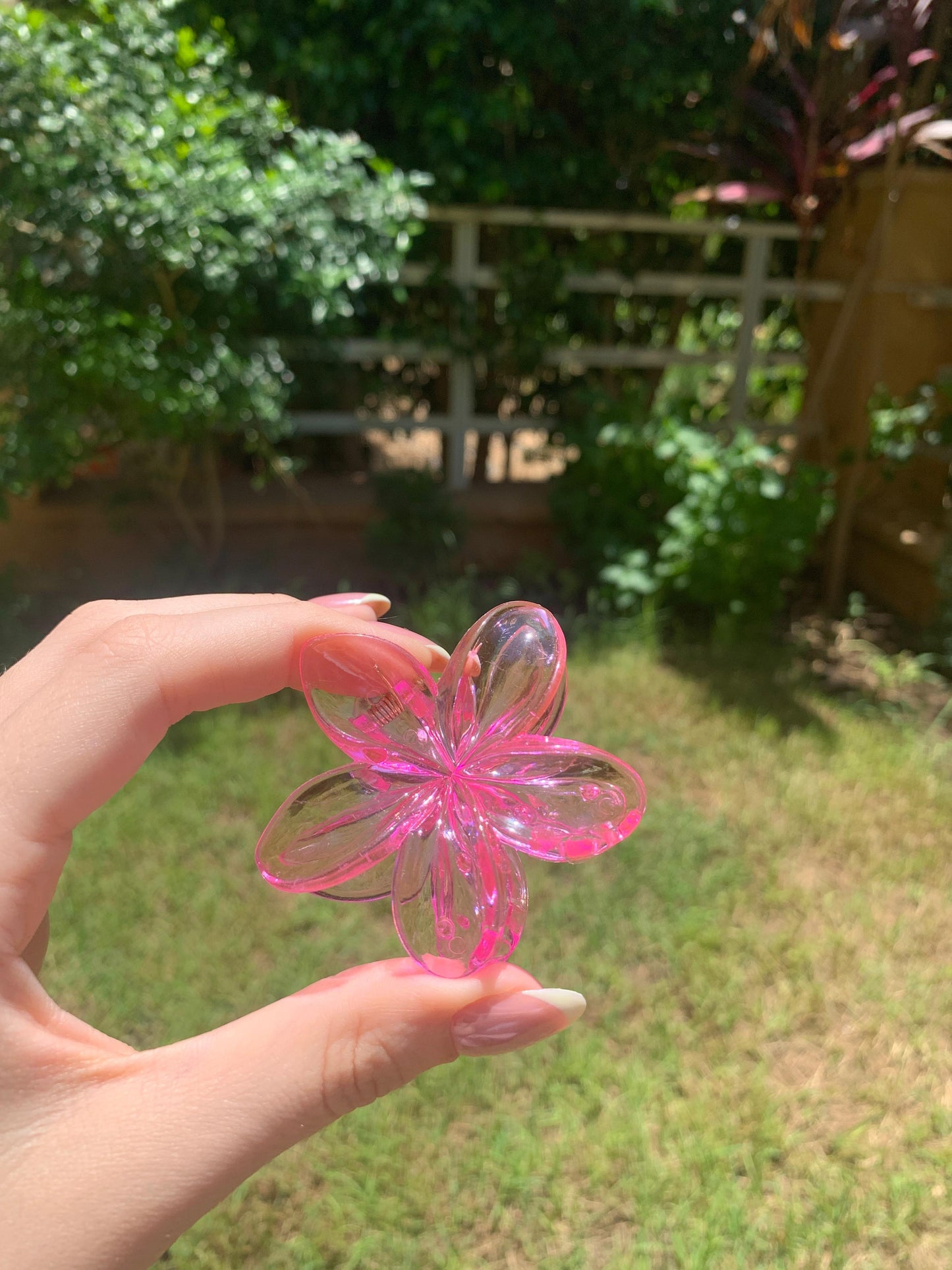 Hair Clips | 3pc Flower Shaped Medium Plastic Hair Clips