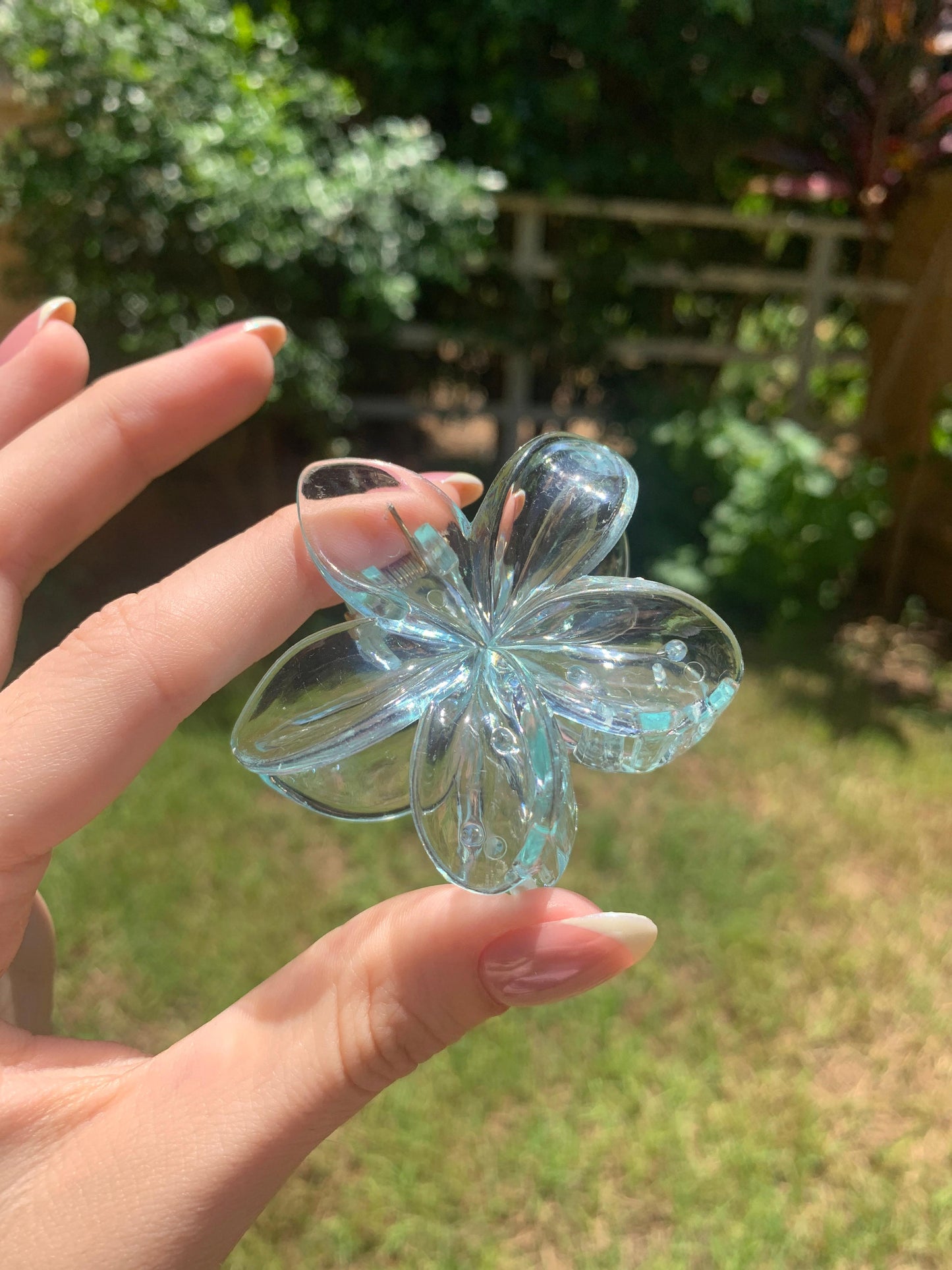 Hair Clips | 3pc Flower Shaped Medium Plastic Hair Clips